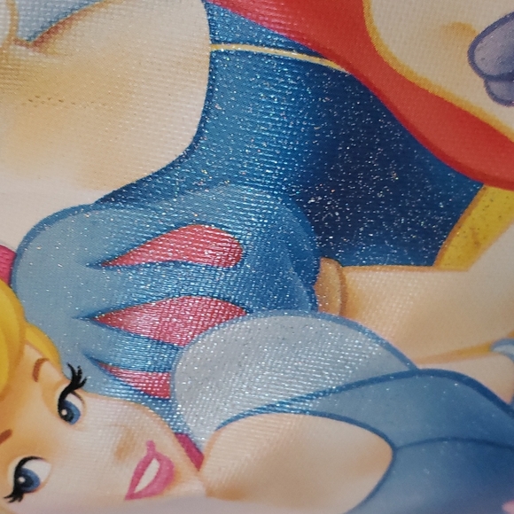 Pink Disney Princess Weekend bag - Picture 3 of 9